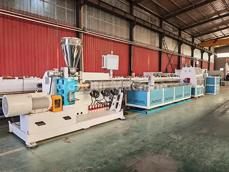 Stroj za izdelavo PP profilov